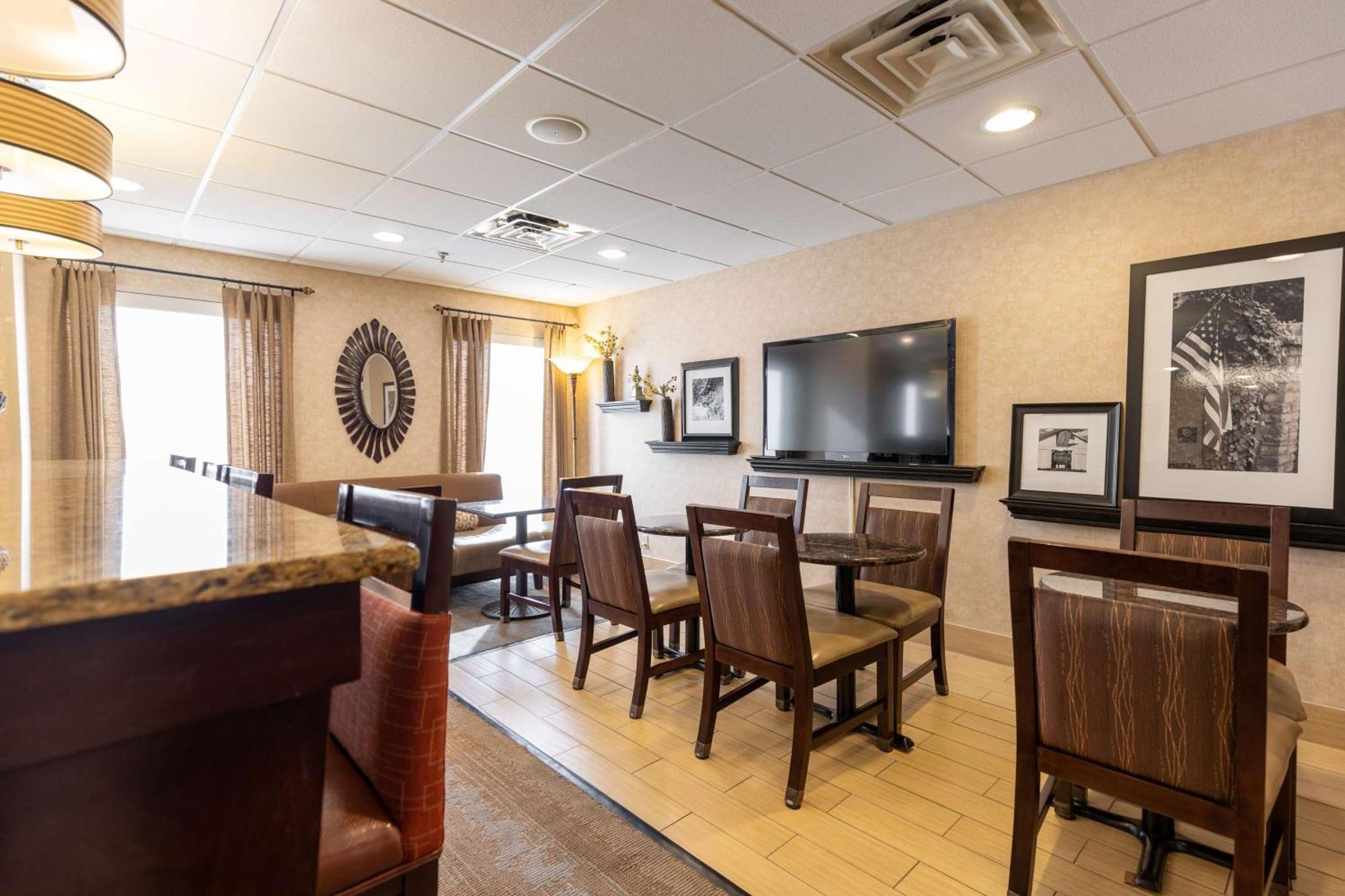 Hampton Inn By Hilton Of Kuttawa Eddyville Екстериор снимка