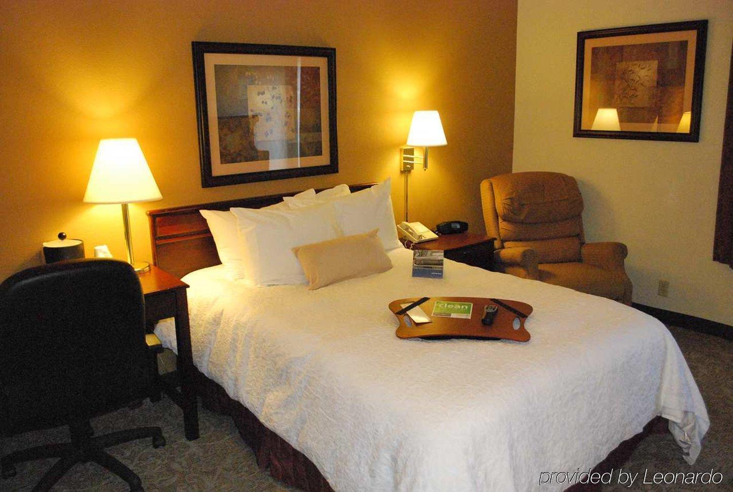 Hampton Inn By Hilton Of Kuttawa Eddyville Стая снимка